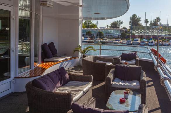 CroisiEurope MS La Belle de Cadix Terrace 11 ©Alberto Dastis.jpg